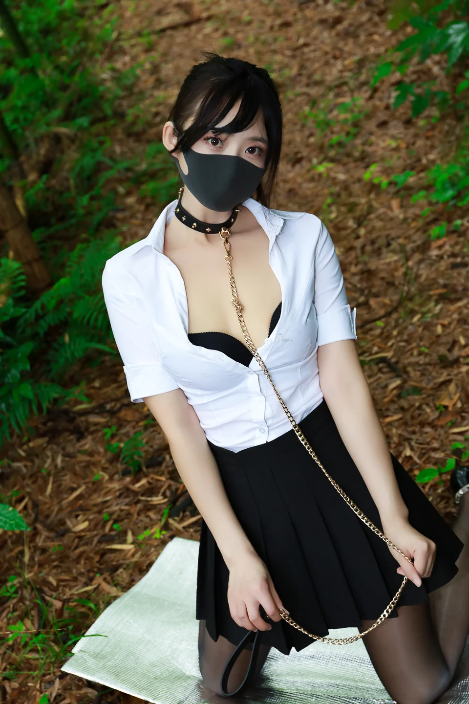 李佳 - No.010 黑百褶裙森林 [58P-348MB] tg@simisebaisi 【丝足阁】032.webp